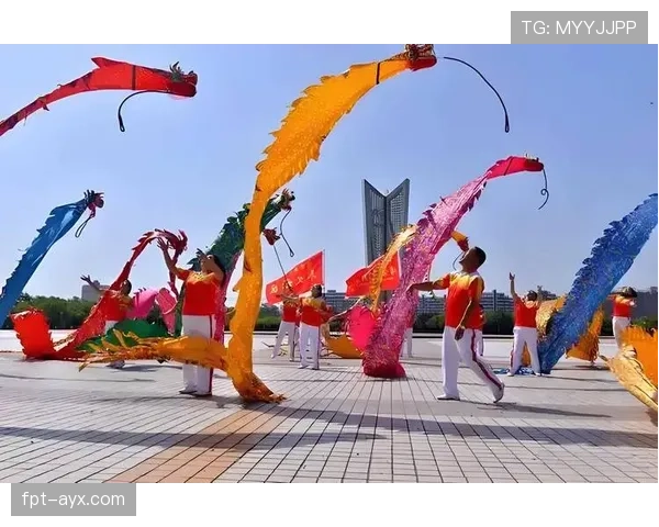 中国队新标识震撼发布：龙纹图案彰显中华文化力量与团结精神